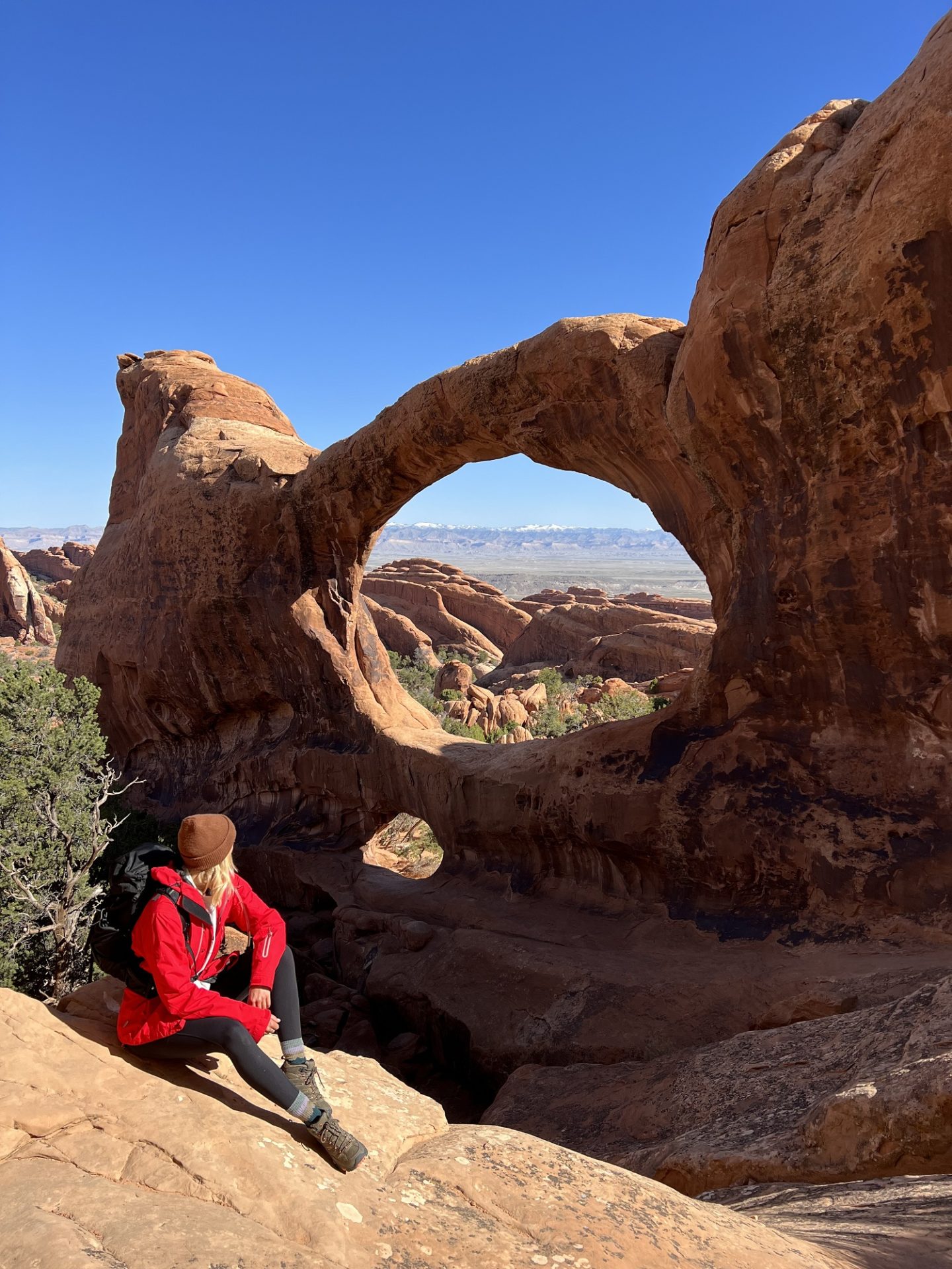 itinerary for a days hiking in Arches National Park