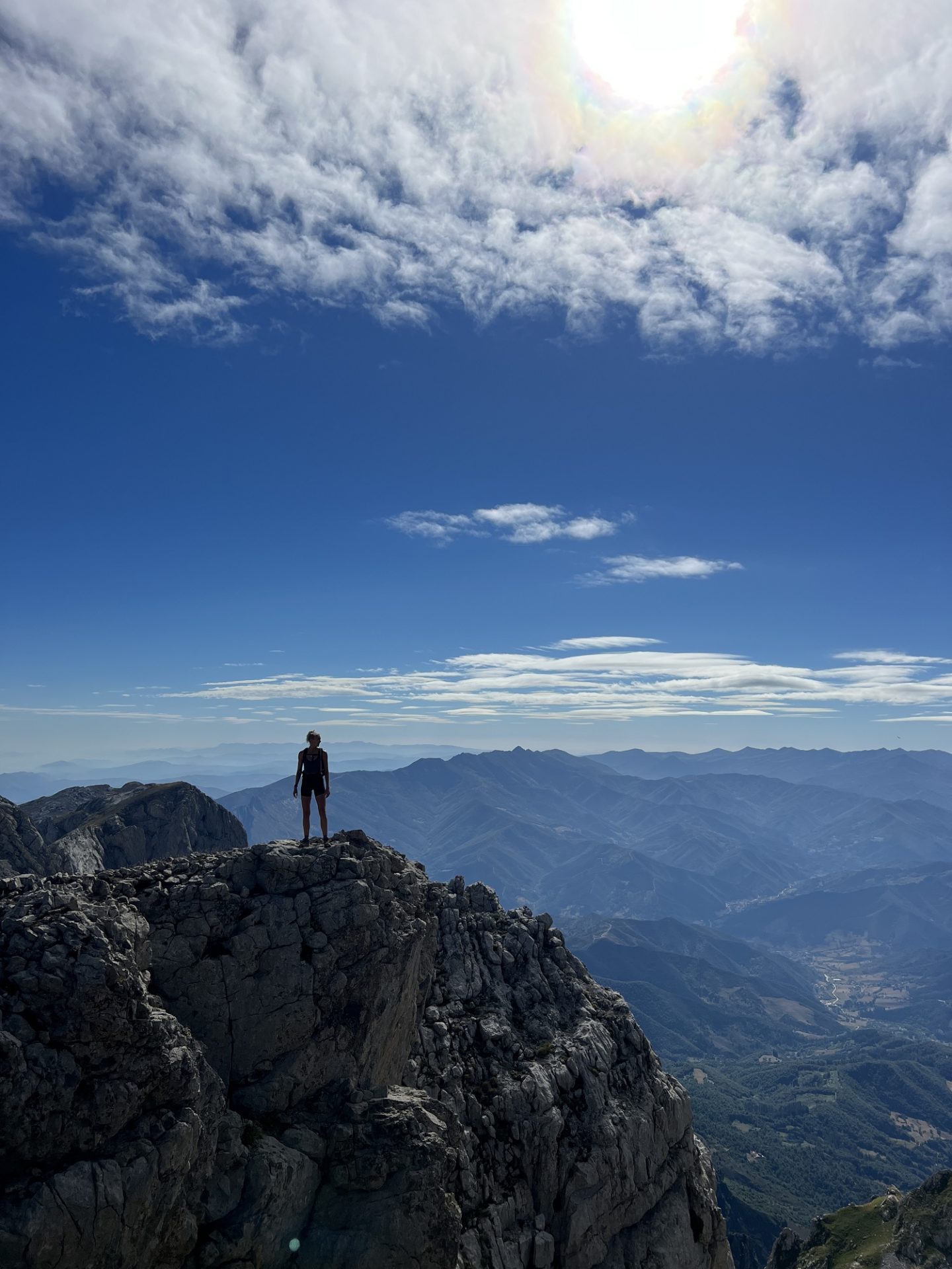 Zanna van dijk hiking guide - northern spain