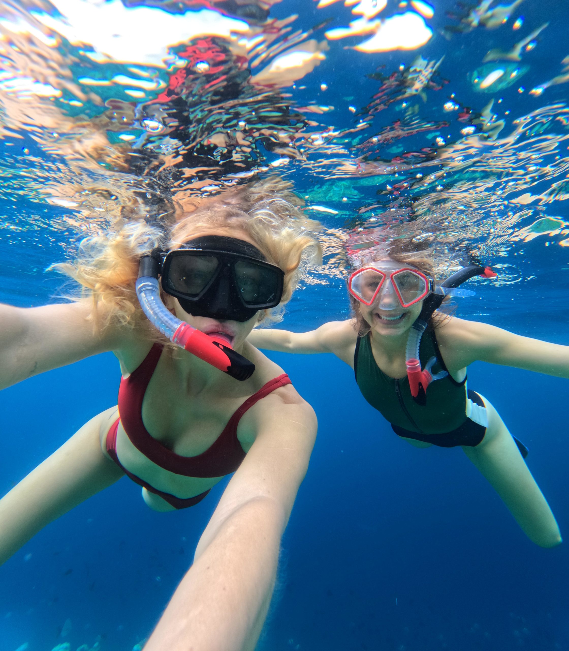 Zanna van Dijk and a friend snorkelling in the Maldives
